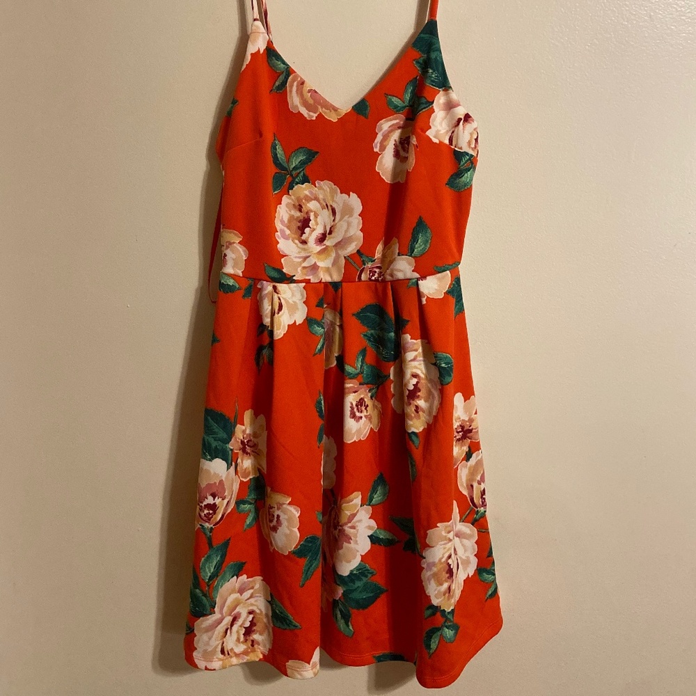 M spaghetti strap thigh length dress NWT